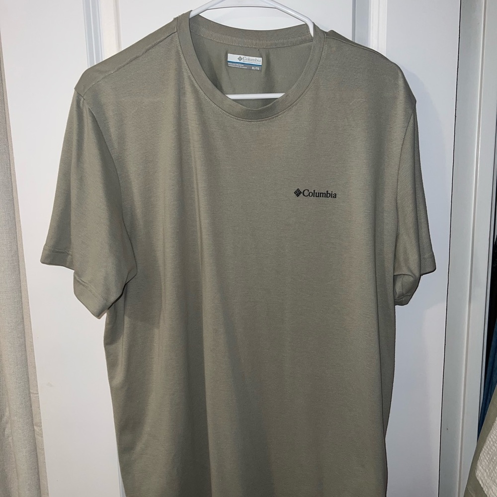 Columbia Tee